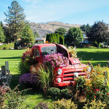 Rayleigh Riverfront Retreat- Peaceful Garden Oasis-25 Minutes To Ski Hill Kamloops Bagian luar foto